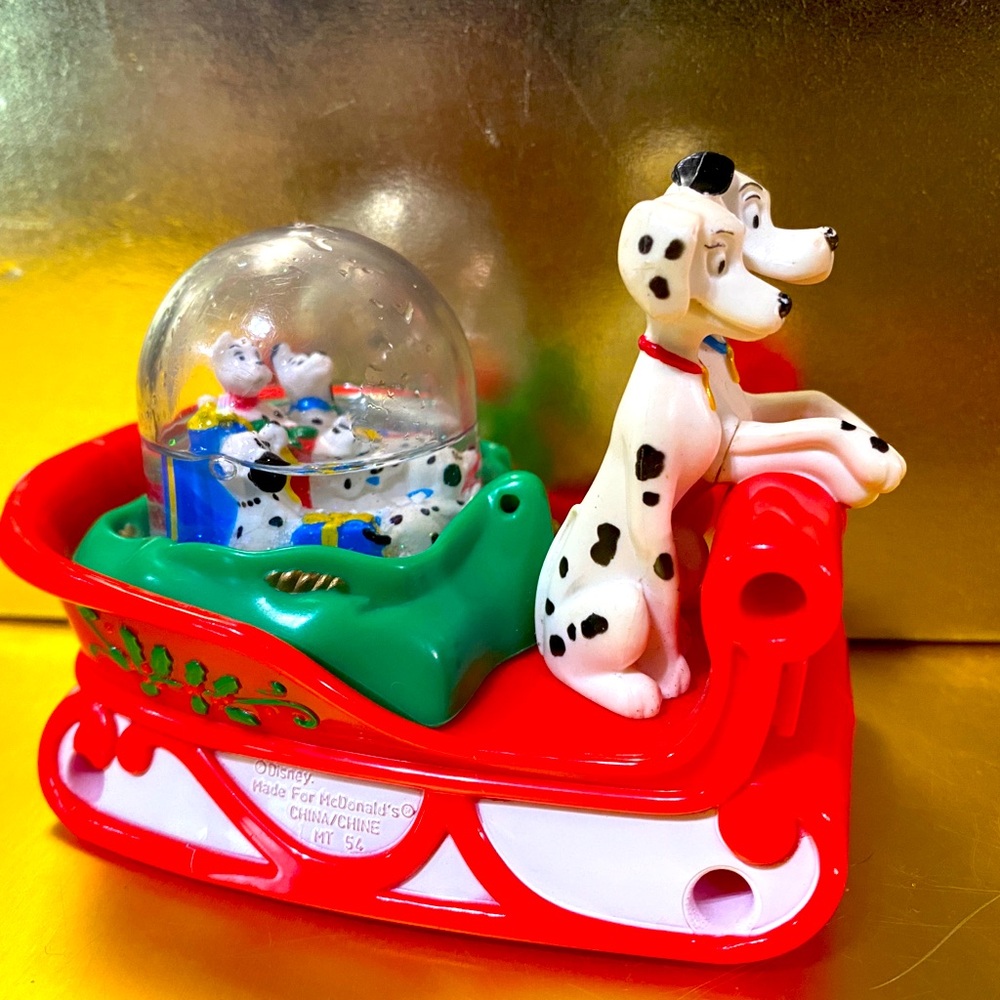 DISNEY VINTAGE 1996 101 DALMATIANS SLEIGH CHRISTMAS SNOW GLOBE MCDONALDS - Picture 4 of 13